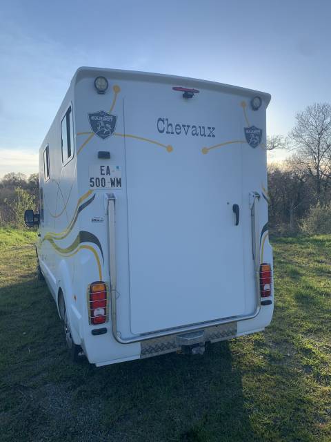 Van per Cavalli Barbot Renault MASTER 2.3L DCI 165CV TWIN TURBO 2016 Occasione