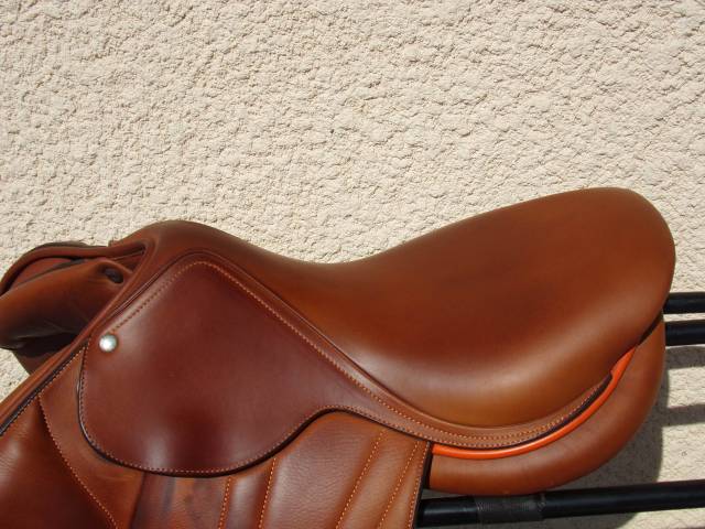 Sella da salto ostacoli Butet  17.5" - 2025