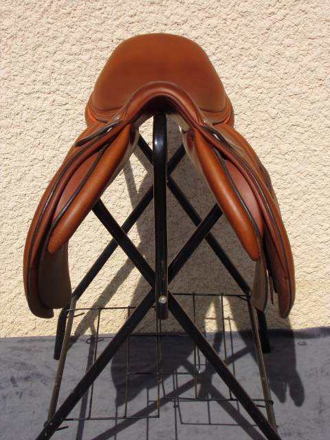 Sella da salto ostacoli Butet  17.5" - 2025