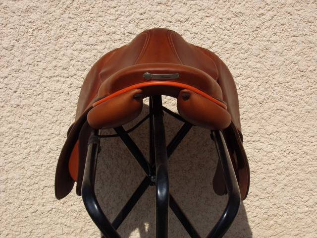 Sella da salto ostacoli Butet  17.5" - 2025