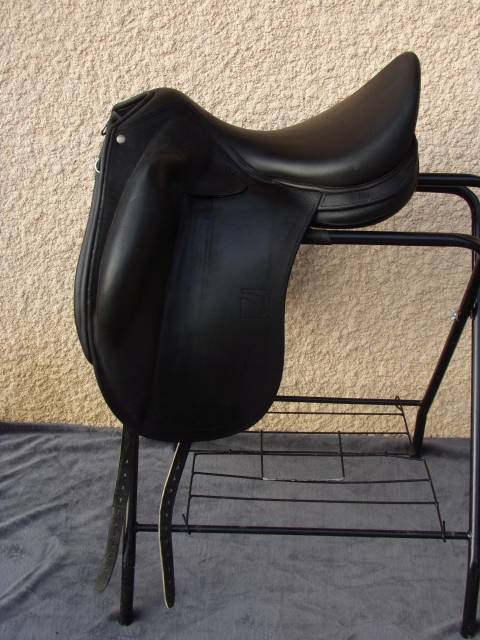 Sella da dressage Childeric  18" - 2021