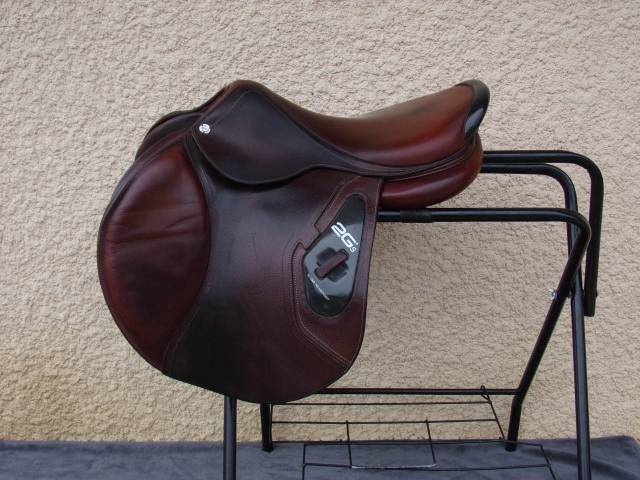 Sella da salto ostacoli CWD  18" - 2021