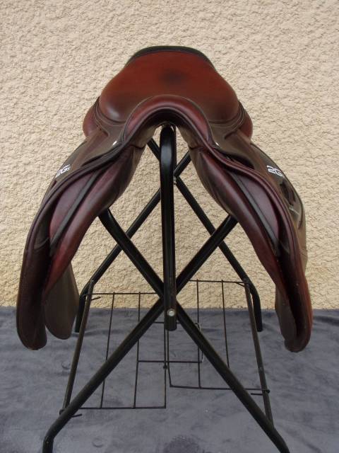 Sella da salto ostacoli CWD  18" - 2021