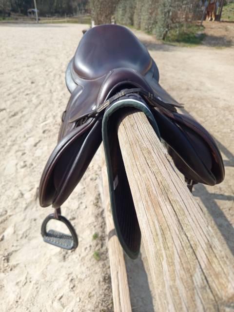 Sella da salto ostacoli Forestier  17" - 2024