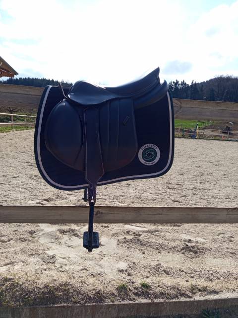 Sella da salto ostacoli Forestier  17" - 2024