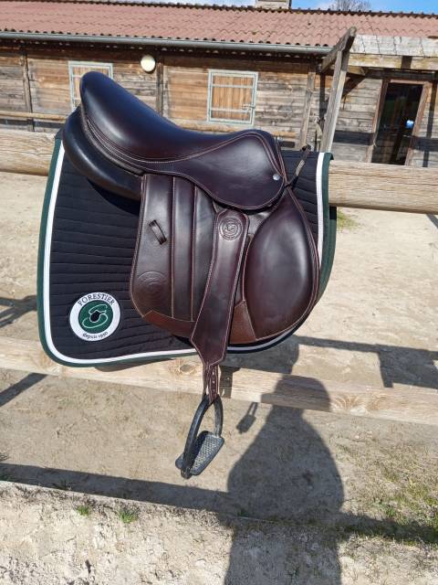 Sella da salto ostacoli Forestier  17" - 2024