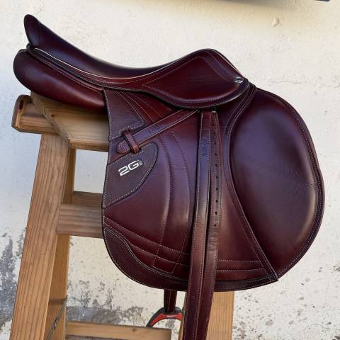 Sella da salto ostacoli CWD  17.5" - 2025