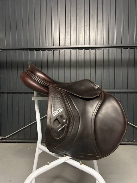 Sella da salto ostacoli CWD  17" - 2017