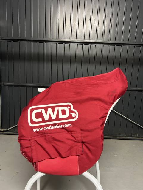 Sella da salto ostacoli CWD  17" - 2017