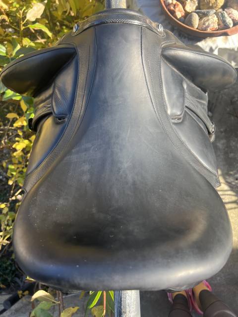 Sella da dressage Devoucoux  17" - 2021