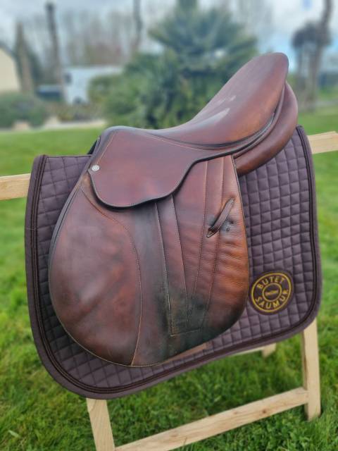 Sella da salto ostacoli Butet  16" - 2016