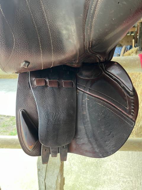 Sella da salto ostacoli CWD  17.5" - 2015