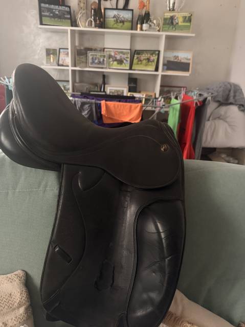 Sella da dressage Prestige Italia  17.5" - 2007