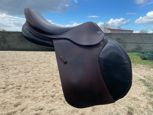 Sella da salto ostacoli Prestige Italia Michel Robert CPS 17" - 2022