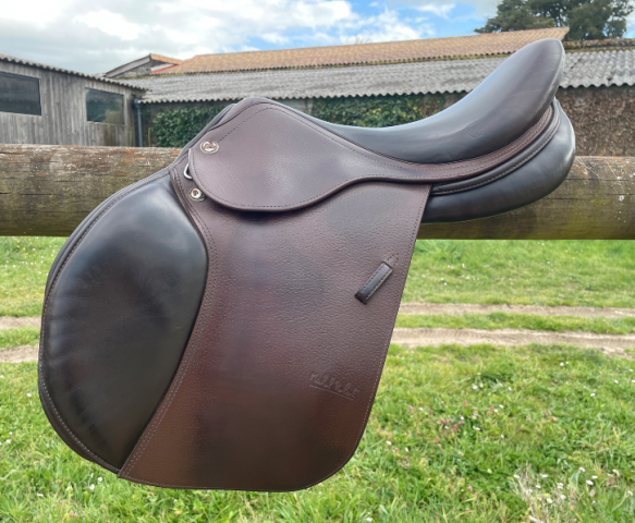 Sella da salto ostacoli Prestige Italia Michel Robert CPS 17" - 2022