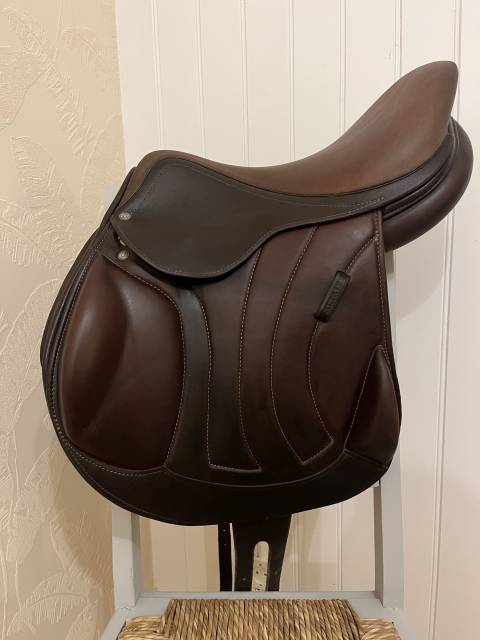 Sella da salto ostacoli Antar&egrave;s  17" - 2023