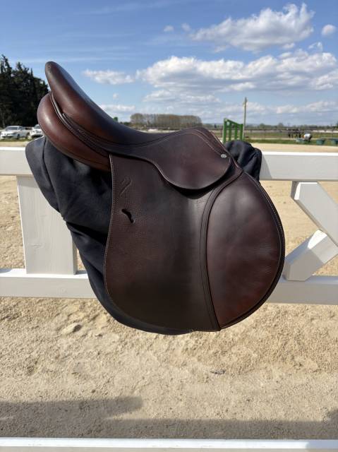 Sella da salto ostacoli Antar&egrave;s  17" - 2008