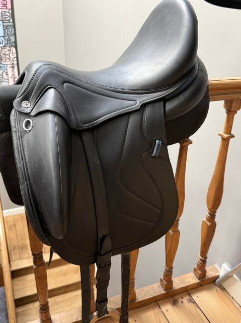 Sella da dressage CWD  17.5" - 2020