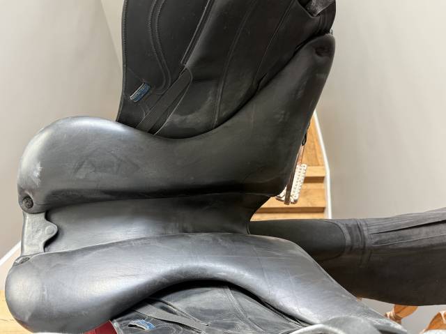 Sella da dressage CWD  17.5" - 2020