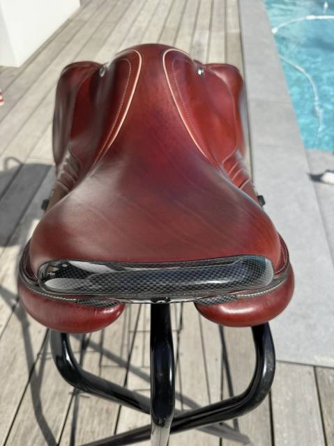 Sella da salto ostacoli CWD  17" - 2024