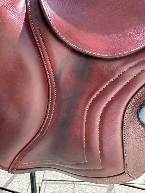 Sella da salto ostacoli CWD  17" - 2024