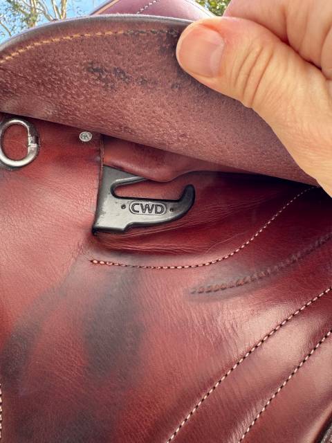 Sella da salto ostacoli CWD  17" - 2024