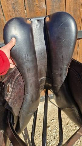 Sella da salto ostacoli Ikonic  17.5" - 2022