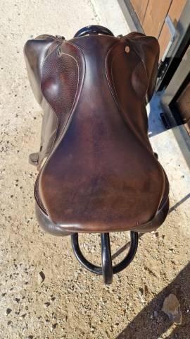 Sella da salto ostacoli Ikonic  17.5" - 2022