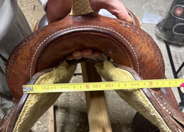 Sella western Pool's  16" - 2015