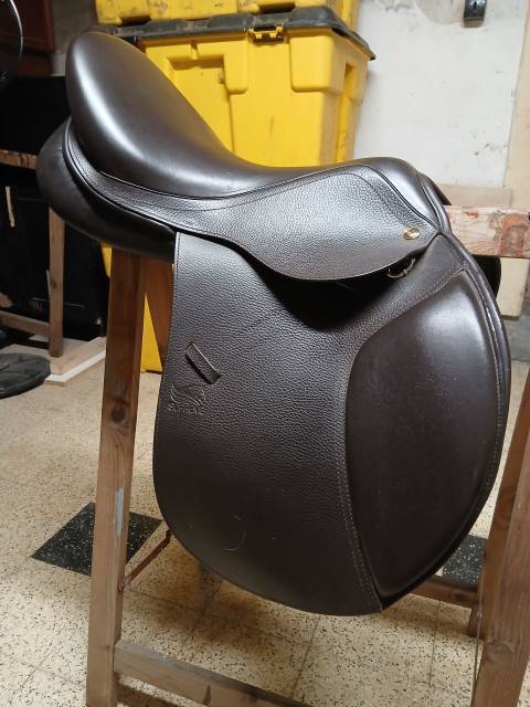 Sella mista  Supr&ecirc;me  17.5" - 2025