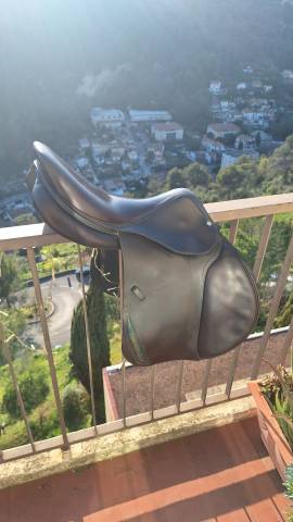 Sella da salto ostacoli Devoucoux  18" - 2014