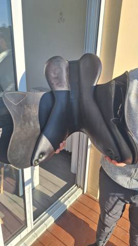 Sella da salto ostacoli Devoucoux  18" - 2014