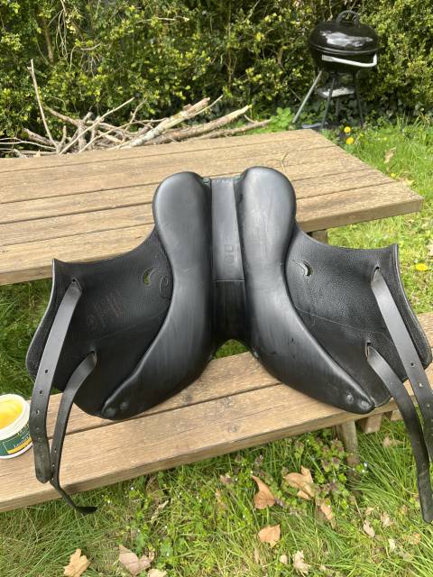Sella da endurance Devoucoux  17.5" - 2024
