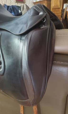 Sella da dressage Prestige Italia  17" - 2015