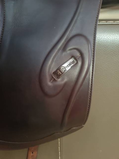 Sella da dressage Prestige Italia  17" - 2015