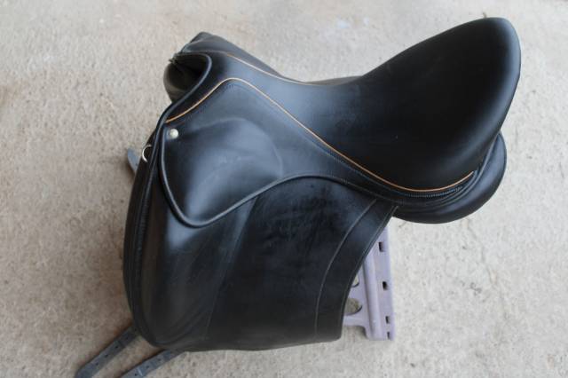 Sella da dressage Childeric  18" - 2010