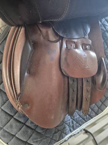 Sella da salto ostacoli Prestige Italia  17" - 2010