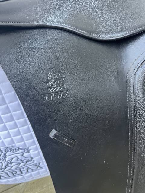 Sella da dressage Fairfax  17" - 2023