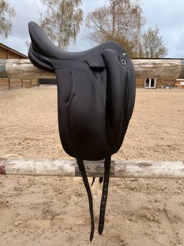 Sella da dressage Devoucoux  17" - 2010