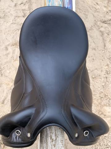 Sella da dressage Devoucoux  17" - 2010