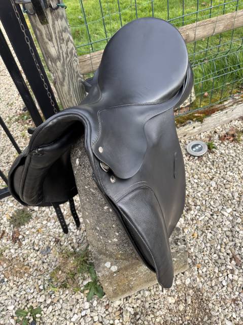 Sella da dressage Passier Lenox 17" - 2022