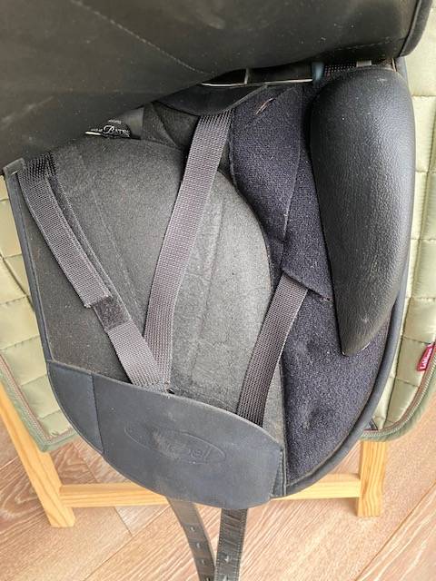 Sella da dressage Wintec  18" - 2012