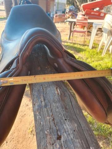 Sella da salto ostacoli Mondange  17" - 2020