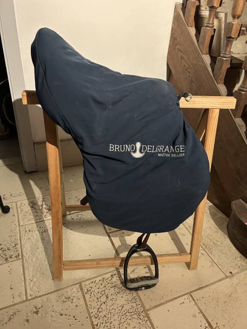 Sella da salto ostacoli Delgrange  17.5" - 2025