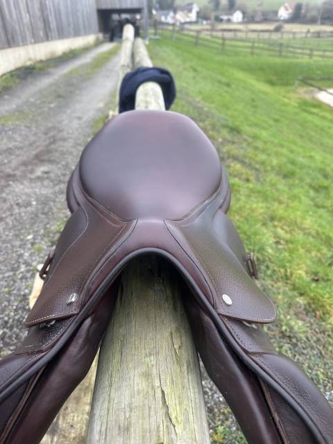 Sella da salto ostacoli GBS  17" - 2024