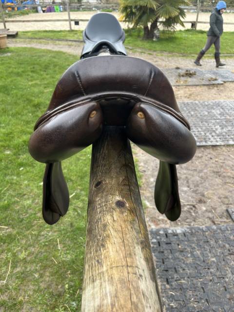 Sella da salto ostacoli Paul des Adh&eacute;mar  17" - 2020