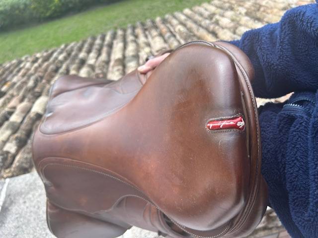 Sella da salto ostacoli Equipe  17.5" - 2018