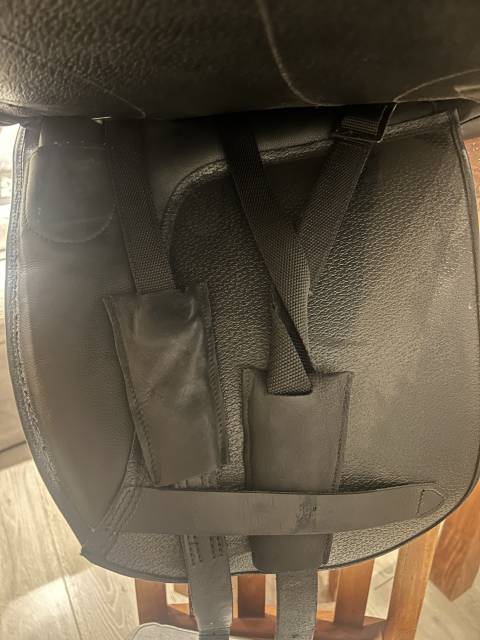 Sella da dressage Zaldi  18" - 2025
