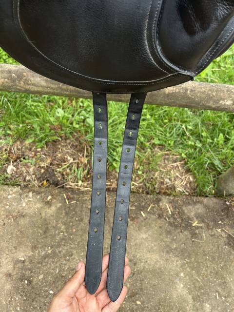 Sella da dressage CWD  17.5" - 2013