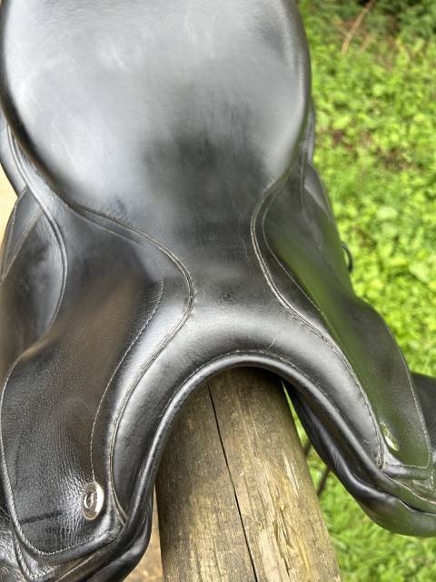 Sella da dressage CWD  17.5" - 2013